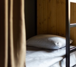 8-местный номер (мужской) в Аполло