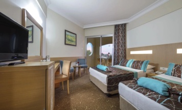 Трёхместный номер Standard с видом на окрестности в Saphir Hotel & Villas