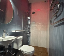 Студия с кухней с диваном и финской сауной "Леший" (сауна оплачивается отдельно) в Матросский