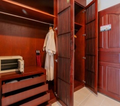 Четырёхместный номер Deluxe с балконом и с видом на сад 2 отдельные кровати в Arinara Beach Resort Phuket