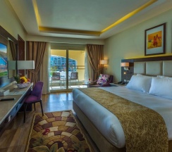 Двухместный номер Deluxe с видом на бассейн двуспальная кровать в Pickalbatros White Beach Resort - Hurghada
