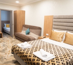 Семейный двухкомнатный в Акрополь