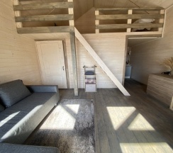 Семейный коттедж с красивым видом из окна в Osuga Village