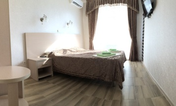 Двухместные апартаменты c 1 комнатой с балконом 2 отдельные кровати в Аист