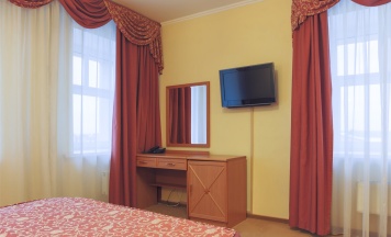 Люкс2 в Александръ