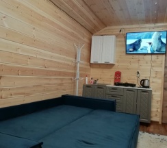 Студия с красивым видом из окна в Раш