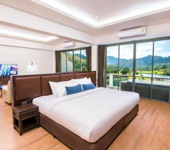 Люкс Nai Muang в Katathong Golf Resort & Spa
