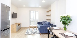 Минск: Апартаменты Квартира на сутки Маяк Минск Метро 5 мин Wi-Fi Кондиционер Кухня объединена с жилой зоной Отдельная спальня Отчётные документы