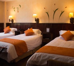 Трёхместный номер Standard в Kitu Hotel
