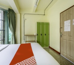 Двухместный номер Premium двуспальная кровать в OYO 928 Leaf Hostel