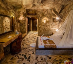 Двухместный Room Royal Cave двуспальная кровать в Caves Beach Resort Hurghada - Adults Only - All Inclusive