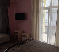 Трехместный номер  в Морской бриз