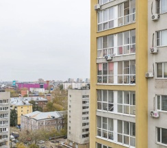 Апартаменты с 3 комнатами в Квартира Стрелка на бульваре Мира 5
