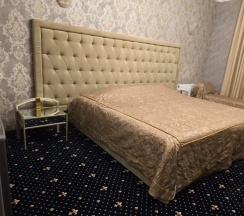 Трёхместный номер Standard в Golden House