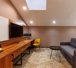 Мансардный делюкс / Mansard Junior Suite в Доброград