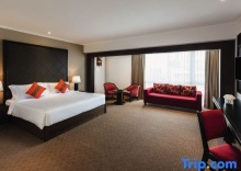 Семейный люкс в Mövenpick Suriwongse Hotel Chiang Mai