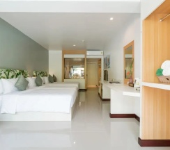 Трёхместный номер Standard в The Briza Beach Resort Khaolak