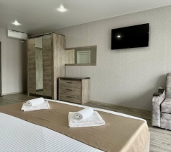 Семейная комната комфорт в Корнилофф от Травел Хотелс Антураж