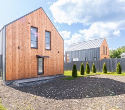 Апартаменты с 3 комнатами с балконом в Barns Village