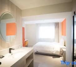 Одноместный номер Standard в Beijing Saga Hotel