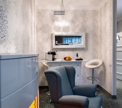 Полулюкс в Резиденция