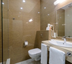Двухместный люкс двуспальная кровать в Park wood hotel