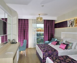Одноместный номер Deluxe с видом на окрестности двуспальная кровать в Azura Deluxe Resort & Spa