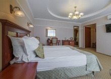  Джуниор сьют с балконом (Junior Suite-B) в Дегас