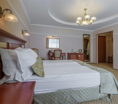 JUNIOR SUITE с балконом в Дегас