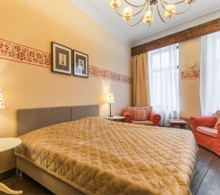 Люкс 2-х этажный с джакузи в Автор