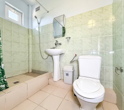 Комфортный 4 х местный номер в Дружба