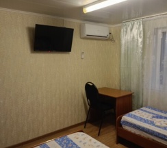 Трехкомнатный номер с удобствами до 9 человек в Восход