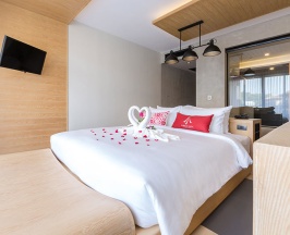 Двухместный Aurico Nest двуспальная кровать в Aurico Kata Resort & Spa