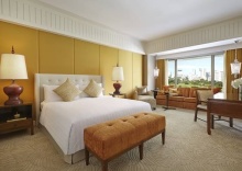 Люкс Royal с 2 комнатами в Anantara Siam Bangkok Hotel