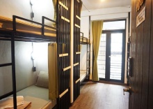 Кровать в общем номере в Feel Good Bangkok Hostel