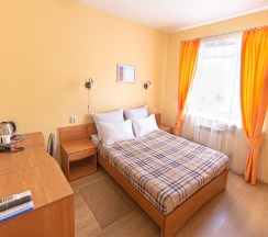 Стандарт двухместный двуспальная кровать в Троя