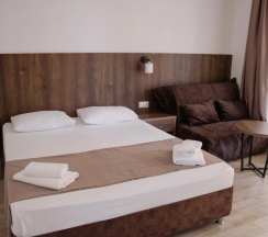 Трёхместный номер Deluxe с балконом в Талион