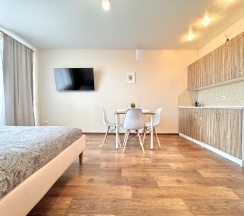 1-комнатные апартаменты студия №218 в Hugge Place