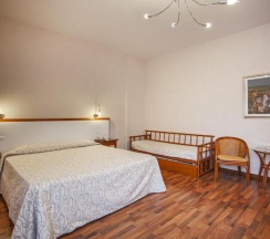 Трёхместный номер Standard в Hotel Blumen