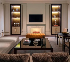 Двухместный люкс Royal c 1 комнатой с балконом и с видом на реку двуспальная кровать в The St. Regis Astana