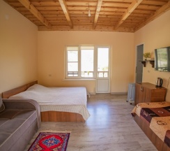 Номер полулюкс - семейный в Салта