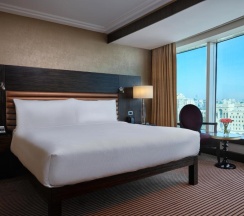 Люкс смежный с 2 комнатами в Hilton hotels & resorts