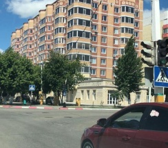Апартаменты c 1 комнатой в Novaja sovremennaja kvartira v tsentre goroda