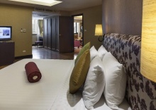 Двухместный люкс Grand c 1 комнатой двуспальная кровать в Rembrandt Hotel and Suites Bangkok