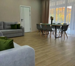Коттедж с 6 комнатами с балконом и с видом на горы в Dolina 560