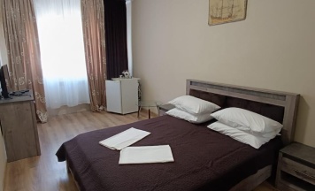 Комната стандарт с 1 двуспальной кроватью в Семья 2