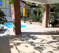 Дом с бассейном в У Михалыча