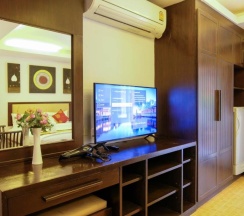 Двухместный номер Deluxe с балконом двуспальная кровать в Arina Boutique Residence