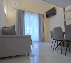 Двухместные апартаменты 2 с видом на внутреннюю территорию (во двор) двуспальная кровать в Exclusive Hotel&Apartments