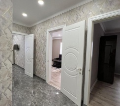 2-комнатные апартаменты улучшенные с 1 двуспальной кроватью и диваном в Apart Ru Hotel